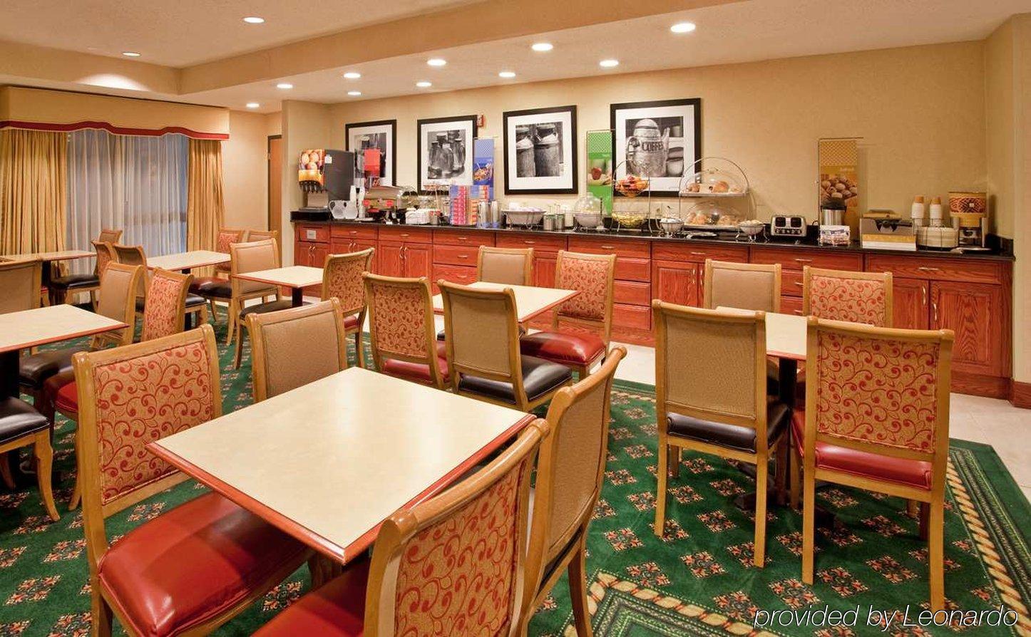 Hampton Inn Houston Стафорд Ресторант снимка
