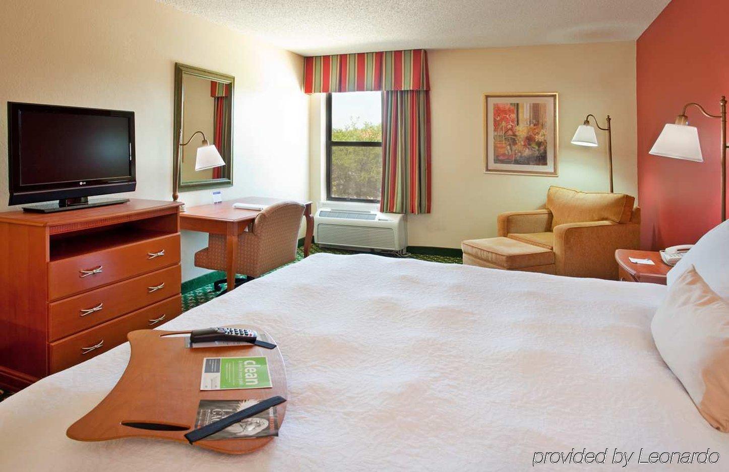 Hampton Inn Houston Стафорд Екстериор снимка